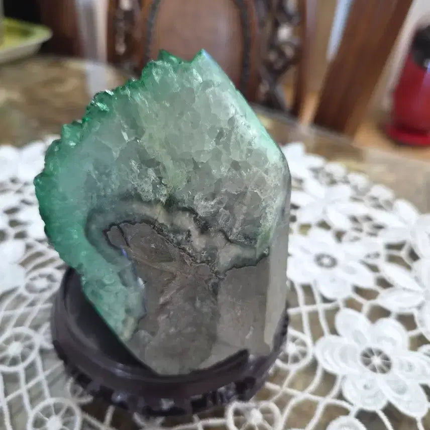 [BUNJANG] Natural Green Crystal Raw Stone (900-1000g) / 천연 녹색 수정원석(900~1000g)