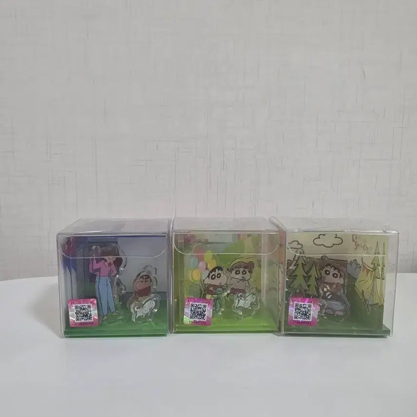 [BUNJANG] Crayon Shin-chan Acrylic Figure 3-Piece Set / 짱구는 못말려 아크릴 피규어 3종 세트