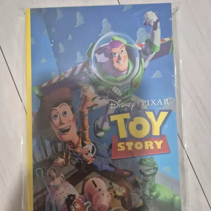 [BUNJANG] Disney Pixar Happy Kuji I Prize Toy Story Postcard Book / 디즈니 픽사 해피쿠지 I상 토이스토리 엽서북