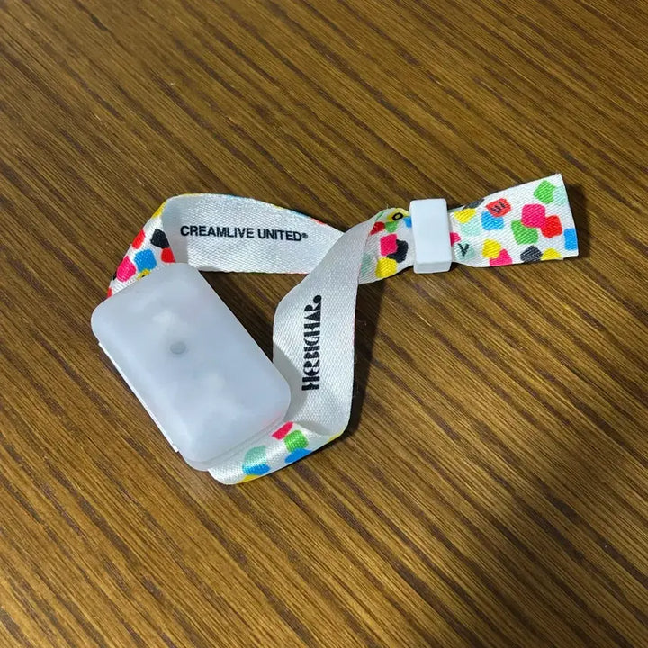 [BUNJANG] Park Hyo Shin A&amp;E Concert LED Bracelet / 박효신 A&amp;E 콘서트 LED 팔찌
