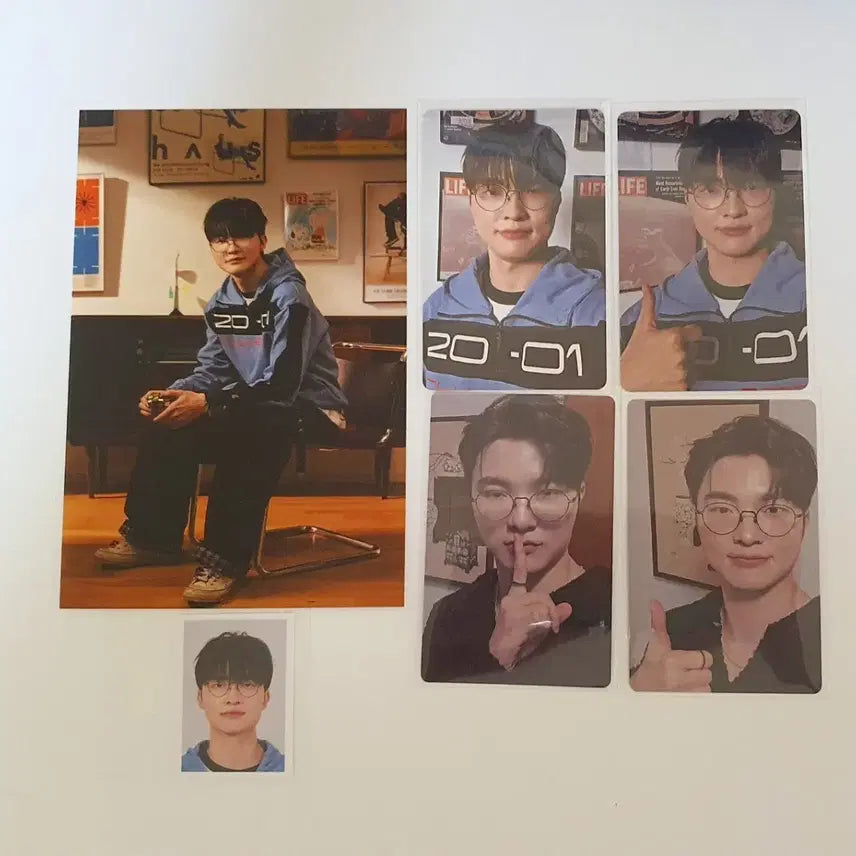[BUNJANG] T1 Faker 2026 2025 Signature Bundle Set Photocard, Postcard, ID Photo / T1 페이커 2026 2025 시그 포카 엽서 증명사진 일괄 판매