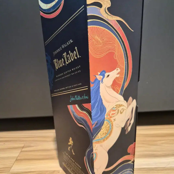 [BUNJANG] Johnnie Walker Blue Label Whisky 750ml Empty Bottle with Stamp Kit Set and Macril Frame / 조니워커 블루라벨 위스키 750ml 공병입니다