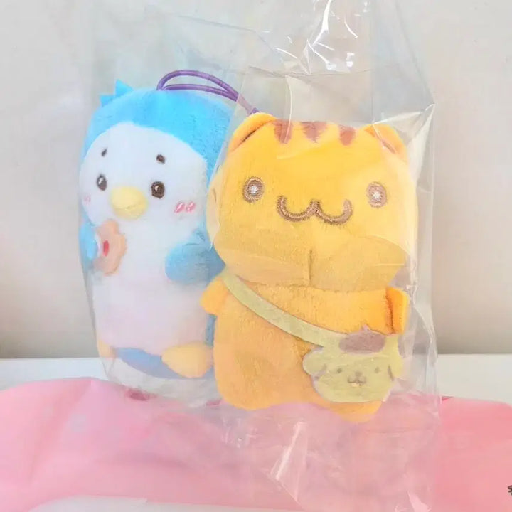 [BUNJANG] Sanrio Pompompurin Bagel &amp; Shirotan Ramune Penguin Plush Keychain Set / 고전 빈티지 산리오 폼폼푸린 친구 다람쥐 베이글, 시로탄 친구 펭귄 라무네 똥인형 키링 일괄