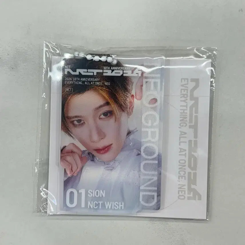 [BUNJANG] NCT 10th Anniversary Neo City Random Lenticular Keychain Sion / 엔시티 10주년 네오그라운드 렌티큘러 키링 시온