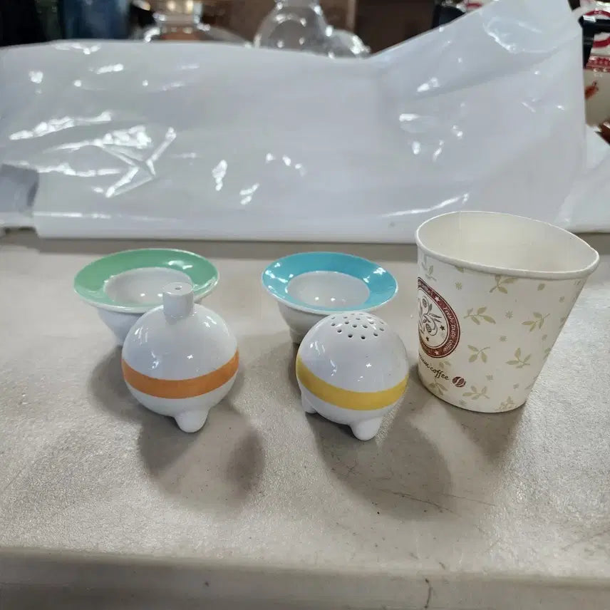 [BUNJANG] Arzberg Ceramic Spice Jar Set (4 Pieces) / 독일 알쯔버그Arzberg 도자기 양념통 세트(4개)에19000원