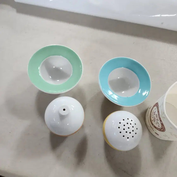 [BUNJANG] Arzberg Ceramic Spice Jar Set (4 Pieces) / 독일 알쯔버그Arzberg 도자기 양념통 세트(4개)에19000원