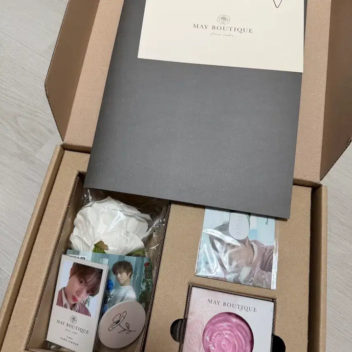 [BUNJANG] Park Ji Hoon MAY 2nd Fanclub Kit / 박지훈 메이 2기 팬클럽 키트