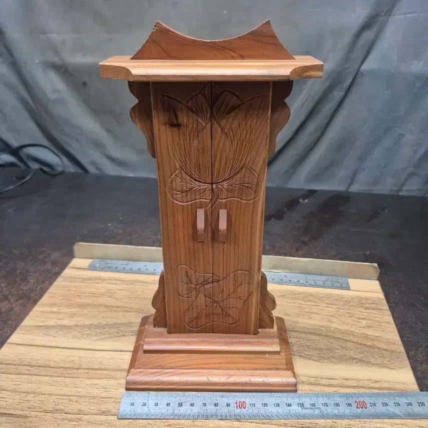 [BUNJANG] Wooden Lotus Carved Small Altar / 원목 연꽃 조각 소형 불단