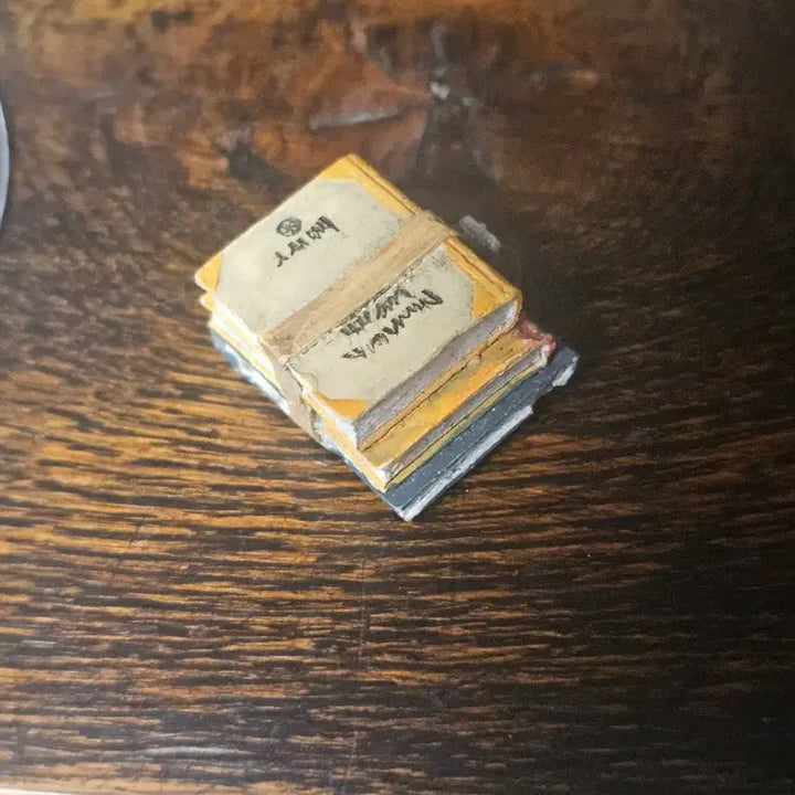 [BUNJANG] Vintage Mini Desk and Chair Set with Books / 빈티지 미니 책상 의자 책 세트 2개 북유럽