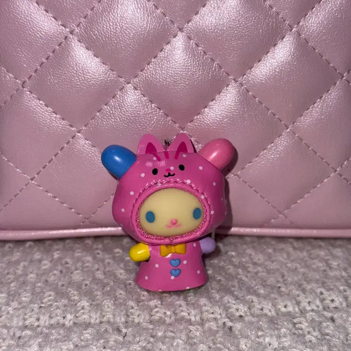 [BUNJANG] Sanrio Chibitomo Series 4 Raincoat Figure Keychain - Usahana / 산리오 치비토모 4탄 우비(레인코트) 시리즈 피규어 키링 - 우사하나