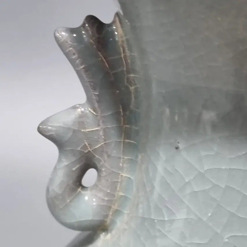 [BUNJANG] Celadon Vase (18cm Height) / 청량사여요 청자 각자 양이병. 고18