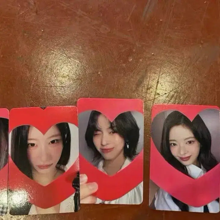 [BUNJANG] ITZY 5th Fanmeeting Entrance Photocard and Gift Bundle Set / 있지 5기 팬미팅 입장 포카 및 선물 일괄