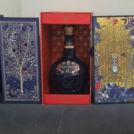 [BUNJANG] Royal Salute 21, 25, 32 Year Old Whisky Empty Bottles with Cases Bundle Set / 로얄살루트 21년 25년 32년 위스키 공병