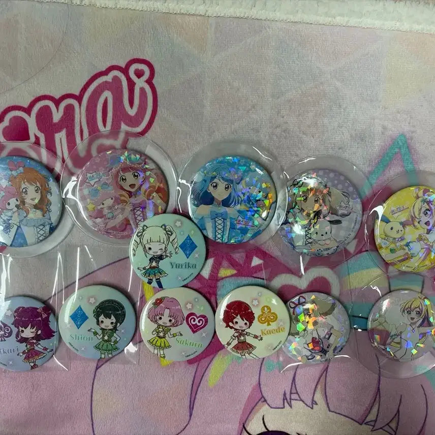 [BUNJANG] Aikatsu! / Aikatsu Stars! Collaboration School Uniform Can Badge / 아이카츠 아이엠스타 홍대 팝업 대의상전, 산리오, 스쿨룩 캔뱃지 판매