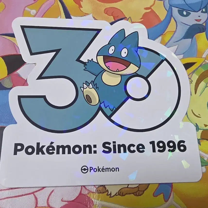 [BUNJANG] Pokemon 30th Anniversary Logo Sticker (Mokgoja) / 포켓몬스터 팝업스토어 30주년 로고 스티커 먹고자
