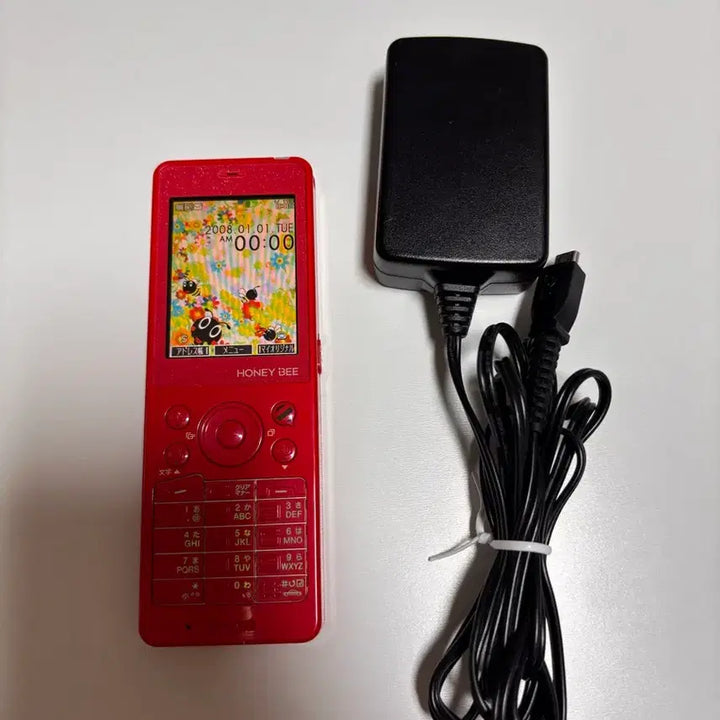 [BUNJANG] Kyocera Willcom Honey Bee Red Feature Phone (Working Model) / 고전 일본 y2k 작동폰 교세라 윌콤 허니비 레드 목업폰 디카
