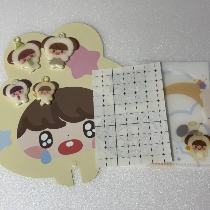 [BUNJANG] NCT Jungwoo Vanse Stickers, Chewy Keychain, Mini L Holder, Fan - Bundle Set / 엔시티 정우 다님 반스 반사스티커 말랑키링 미니엘홀더 부채양도