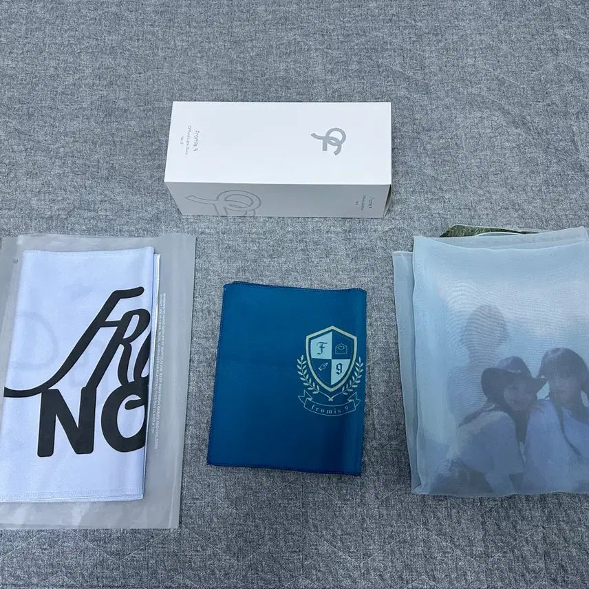 [BUNJANG] fromis_9 Bundle Set Merchandise / 프로미스나인 굿즈 일괄 판매