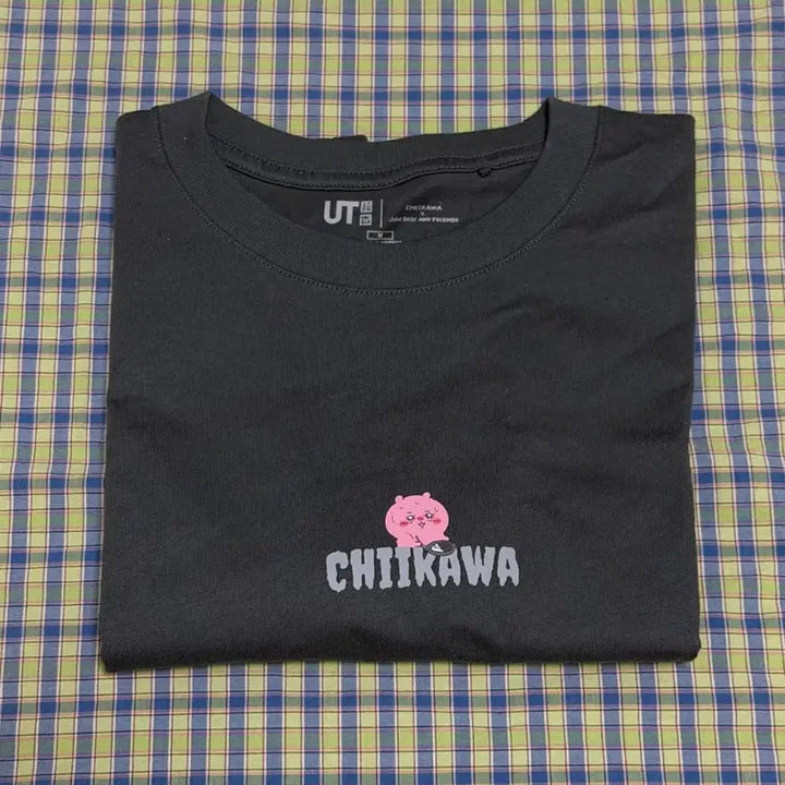 [BUNJANG] Uniqlo x Chiikawa UT T-Shirt M Size / 유니클로 치이카와 UT 반팔티 M사이즈