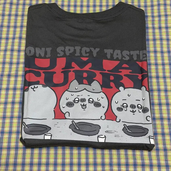 [BUNJANG] Uniqlo x Chiikawa UT T-Shirt M Size / 유니클로 치이카와 UT 반팔티 M사이즈