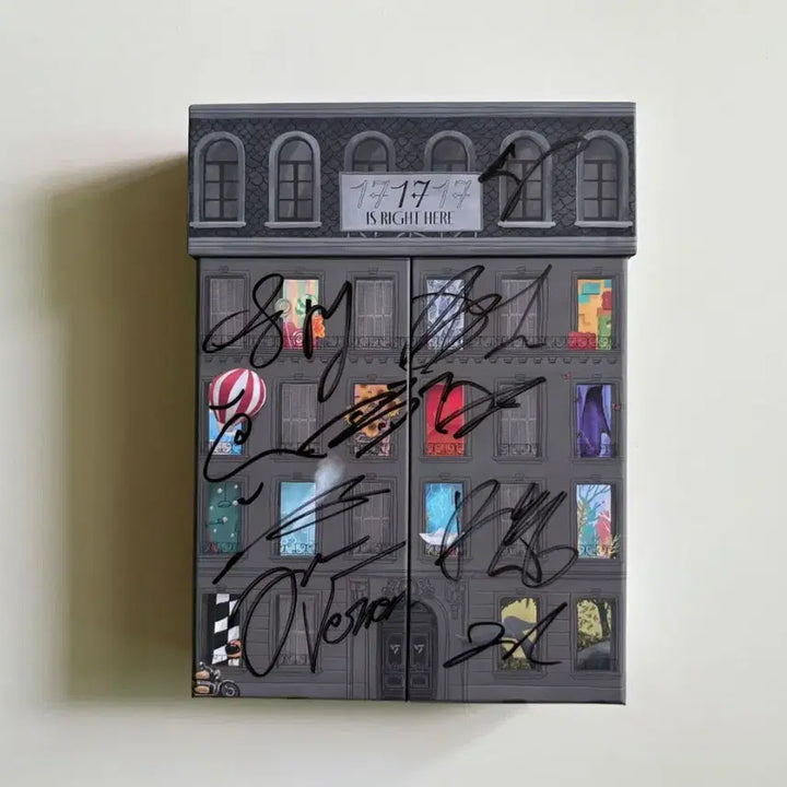 [BUNJANG] SEVENTEEN 17 IS RIGHT HERE Signed Album / 세븐틴 마에스트로 싸인앨범 판매합니다.