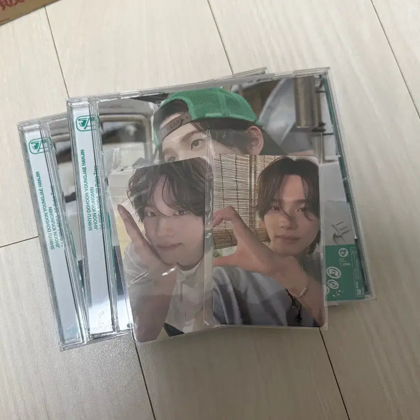 [BUNJANG] TWS Soda Soda Seungyoon Photocard (2 types) / tws soda soda 신유 개인반 2장 개봉앨범 특전 포카 2장