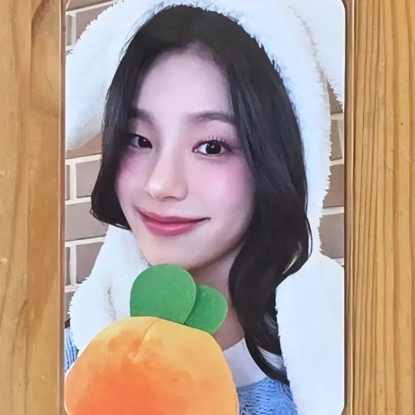 [BUNJANG] ITZY Yeji Makestar Photocard / 있지 골드 예지 메이크스타 포카