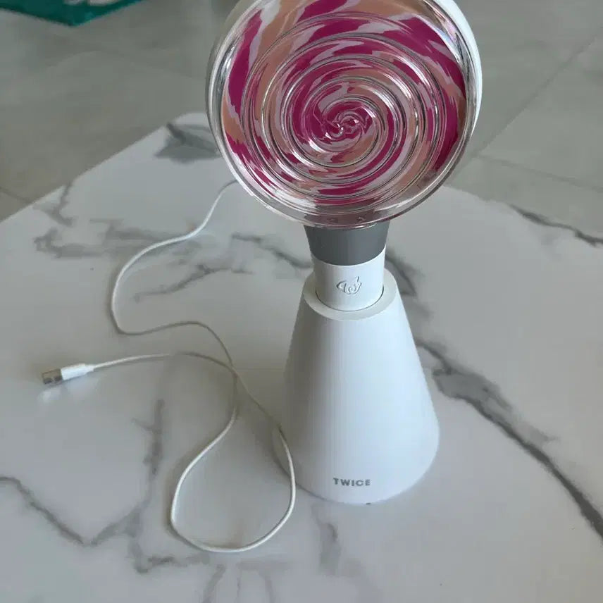 [BUNJANG] Twice Candy Bong Lightstick / 트와이스 응원봉 캔디봉 팝니다