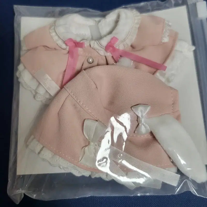 [BUNJANG] 10cm Doll Clothes Plush Pink Bonnet Dress Ribbon / 10cm 솜인형옷 우블 플르슈 핑크 보닛 원피스 무속성 누이옷 리본
