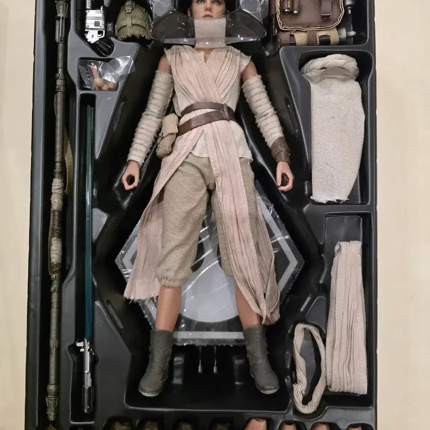 [BUNJANG] Hot Toys Star Wars Rey Figure MMS336 / 핫토이 스타워즈 레이 피규어 MMS336