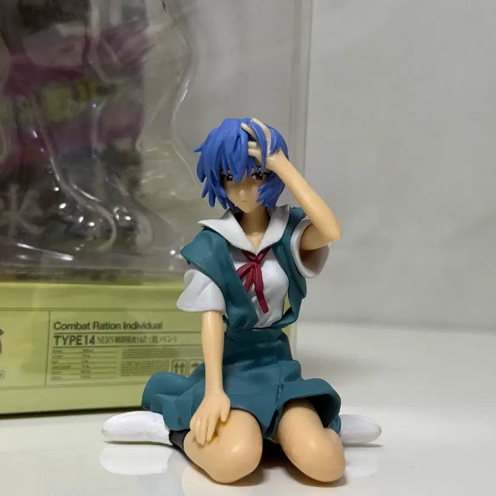 [BUNJANG] Evangelion Ayanami Rei School Uniform Sitting Pose Classic Bishoujo Figure / 에반게리온 아야나미 레이 교복 좌상 고전 미소녀 피규어