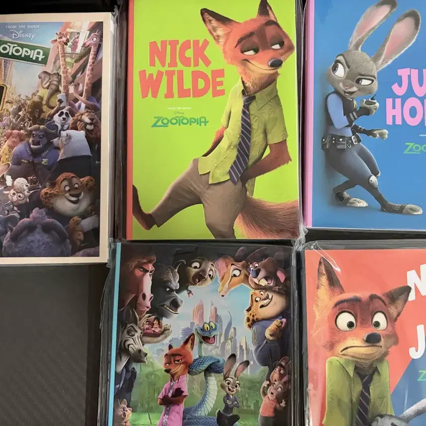 [BUNJANG] Zootopia 10th Anniversary Happy Lottery D Prize Postcard Book Set / 주토피아 10주년 해피쿠지 D상 포스트카드북 5종 일괄