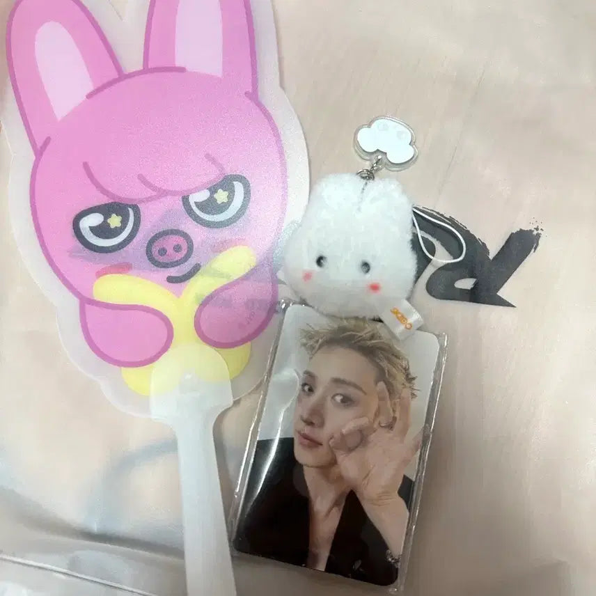 [BUNJANG] Stray Kids SKZOO Concert RUN IT August 2nd Admission Gift Set / 스트레이키즈 스키즈 콘서트 런잇 8/2 입장기프트 세트