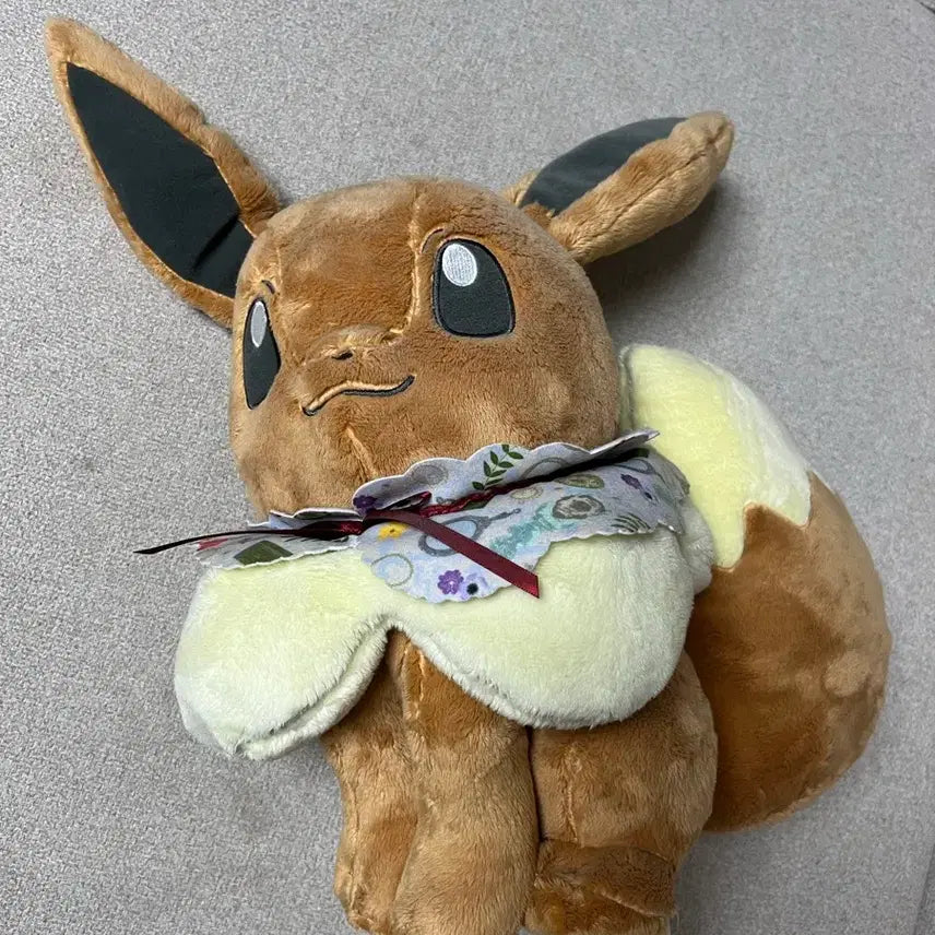 [BUNJANG] Pokemon Eevee Large Plush Doll A Prize / (택o) 포켓몬 이브이 대형 인형 쿠지 a상