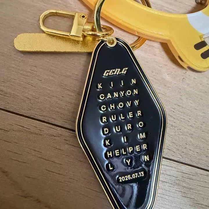 [BUNJANG] Gen.G 2025 MSI Championship Metal Keychain / 젠지 25msi 우승 키링
