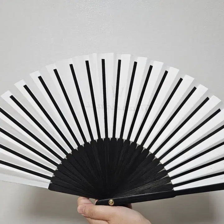 [BUNJANG] Maserati Folding Fan White / 새상품) 마세라티 접이식 부채 화이트