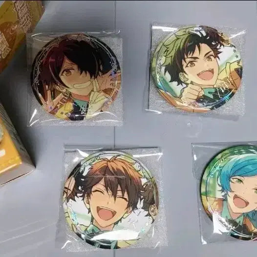 [BUNJANG] Ensemble Stars! Chugongsta 5th Anniversary Can Badge Unitryu Seigatsu Set / 앙스타 중스타 5주년 캔뱃지 유성대 양도 치아키카나타미도리시노부테토라