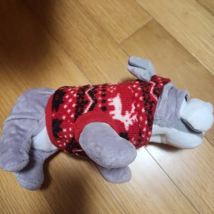 [BUNJANG] Four Seasons Hotel Bulldog Plush Toy / 포시즌 호텔 불독 인형