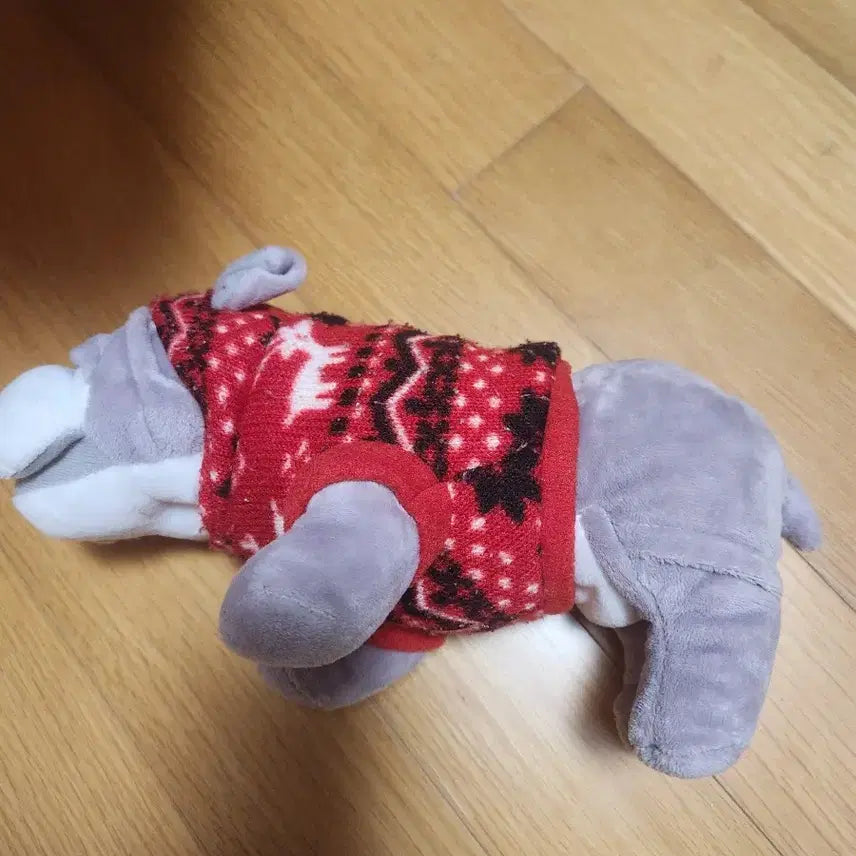[BUNJANG] Four Seasons Hotel Bulldog Plush Toy / 포시즌 호텔 불독 인형