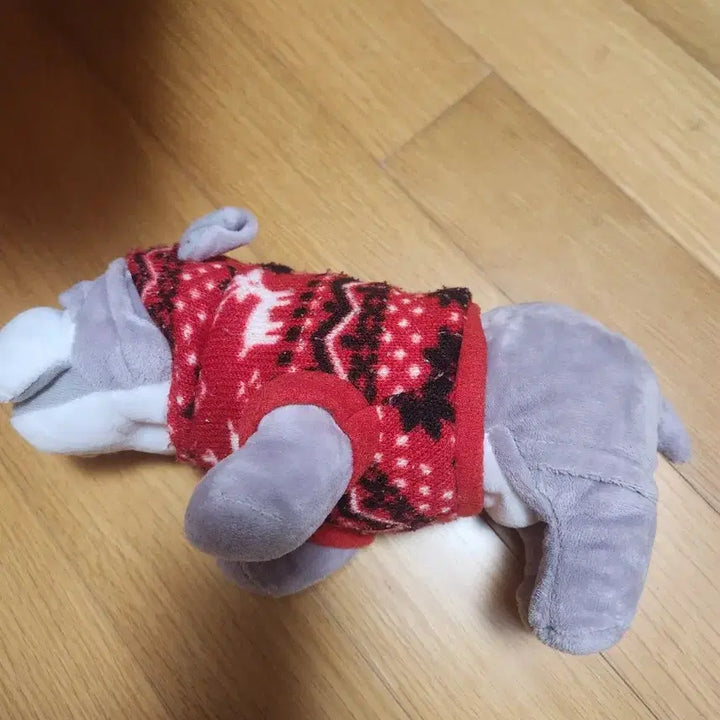 [BUNJANG] Four Seasons Hotel Bulldog Plush Toy / 포시즌 호텔 불독 인형