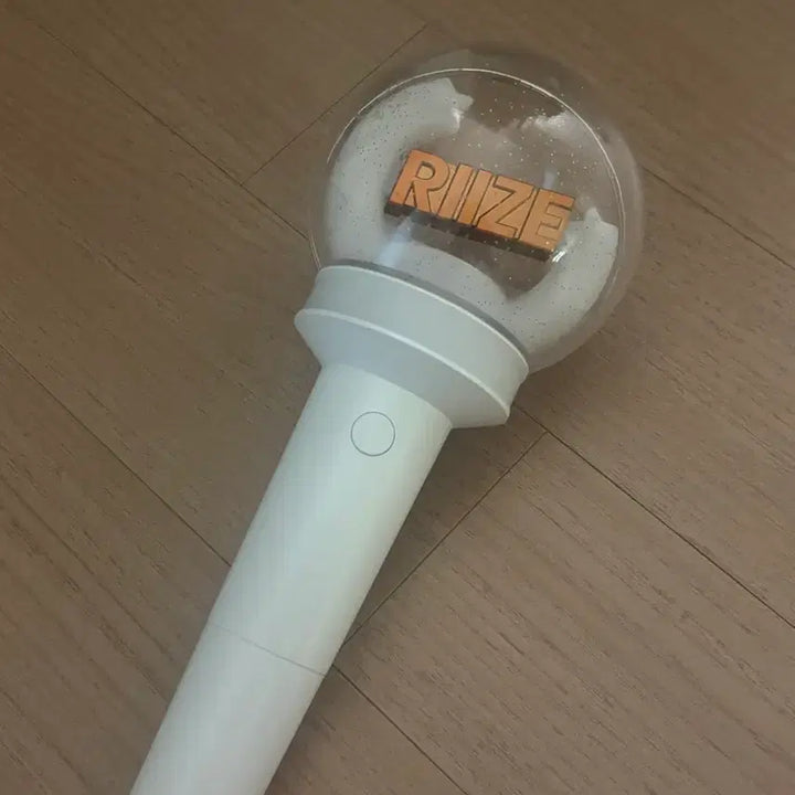 [BUNJANG] RIIZE Official Light Stick (RIIZE BONG) / 라이즈 응원봉 라브봉