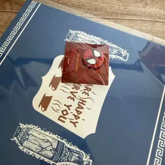 [BUNJANG] Spider-Man Pin Button Badge Set: Peter Parker Letter Badge / 세트 판매] 스파이더맨 핀버튼 뱃지 피터파커 편지 뱃지 브뉴데 영화 특전