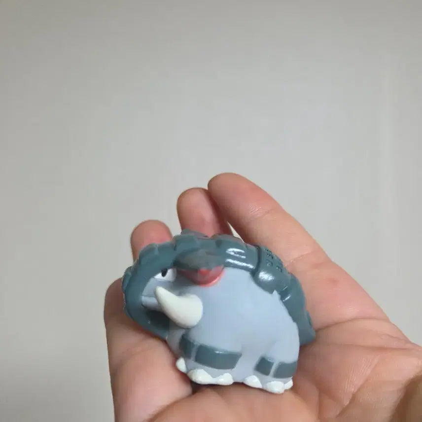 [BUNJANG] Pokemon Korikarp Finger Puppet / 피규어 인형 토이 굿즈 고전 만화 소품 빈티지 소품 포켓몬스터 손가락 코리갑