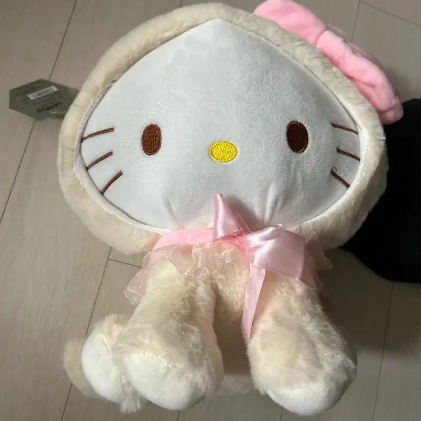 [BUNJANG] Sanrio Kitty Cat Plush Doll / 산리오 키티 고양이 인형