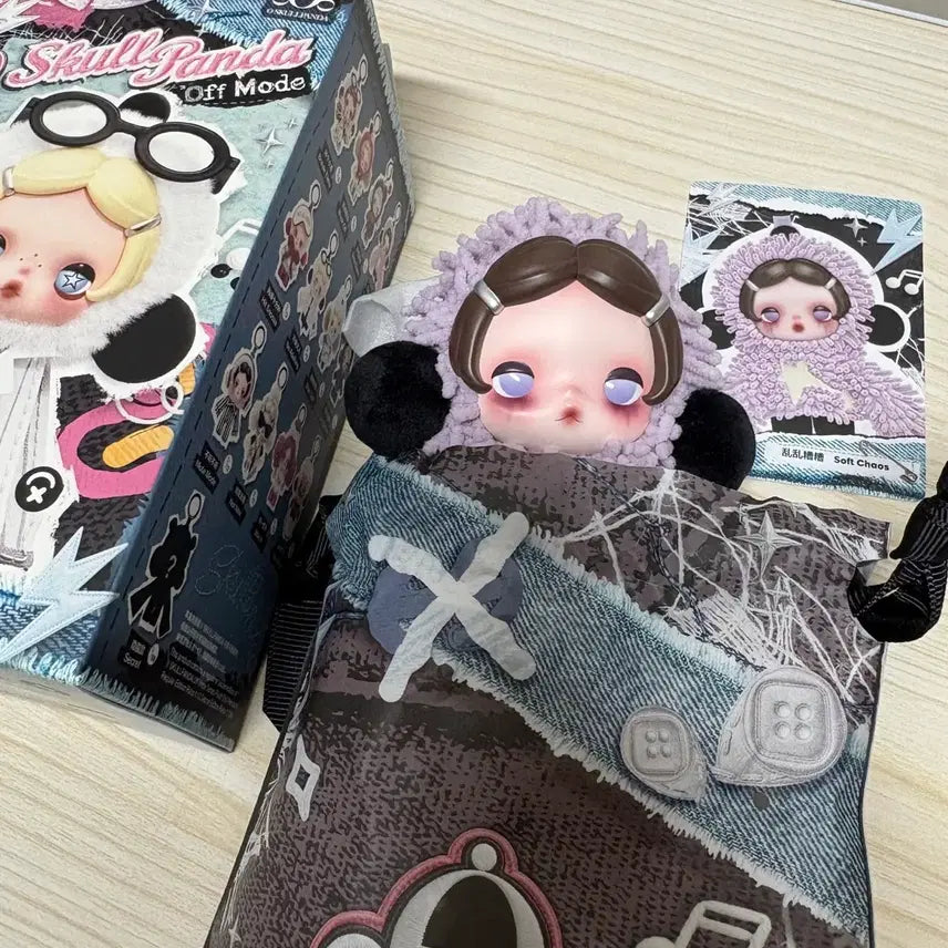 [BUNJANG] Pop Mart Skullpanda Soft Chaos Doll Keychain - Soft Chaos Version / 팝마트 스컬판다 off 인형 키링 - soft chaos