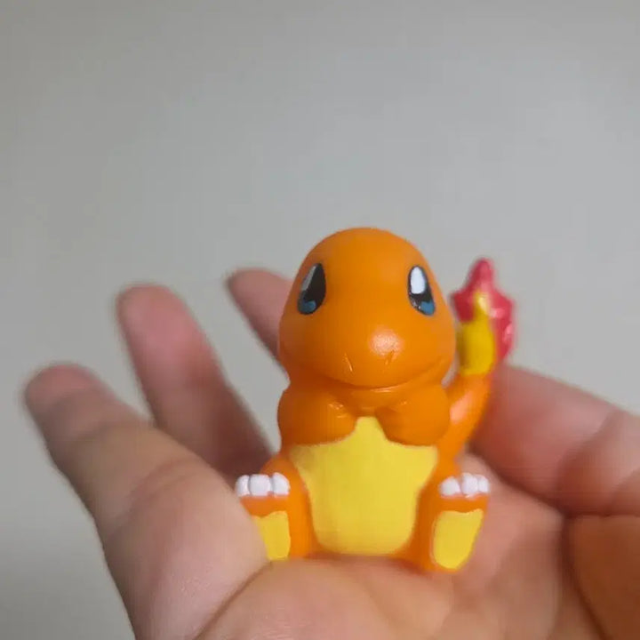 [BUNJANG] Pokemon Charizard Finger Puppet Vintage Toy / 피규어 인형 토이 굿즈 고전 만화 소품 빈티지 소품 포켓몬스터 손가락 파이리