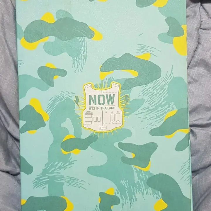 [BUNJANG] BTS Now 1 Photobook Set with First Edition Photocard (V, J-Hope) / BTS 방탄소년단 나우1 초판포카 포함 세트