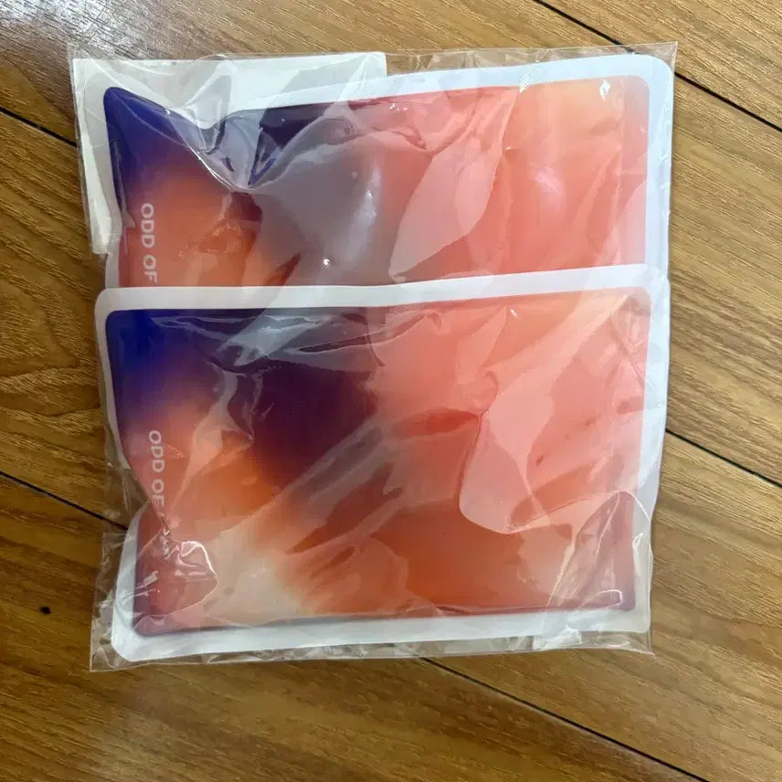 [BUNJANG] Taeyeon Odd of Love Concert Goods Ice Pack / 태연 콘서트 굿즈 아이스 팩