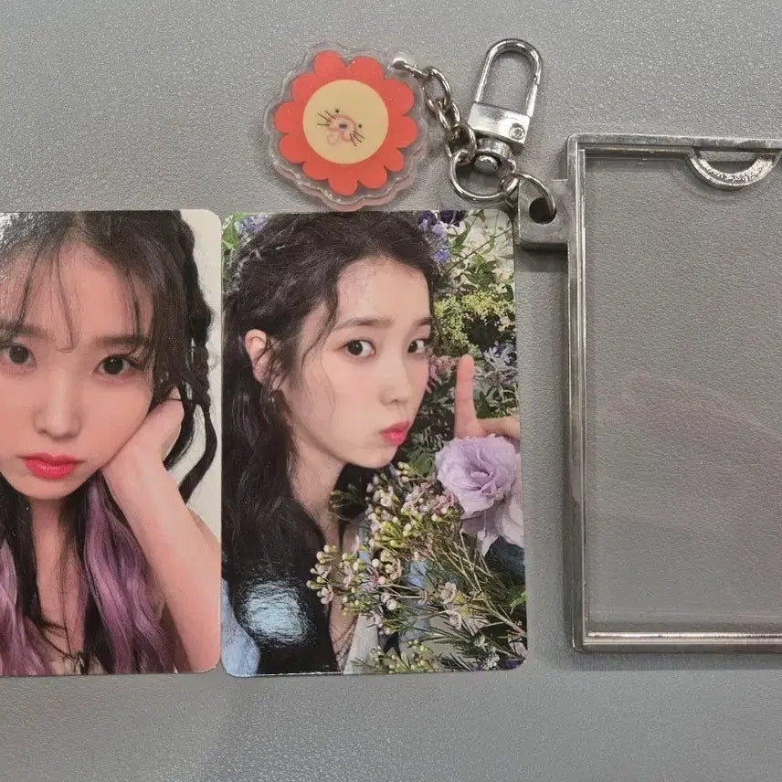 [BUNJANG] IU 2022 Golden Hour Concert Photocard Bundle with Case / 아이유 2022 골든아워 콘서트 포카 (+케이스)