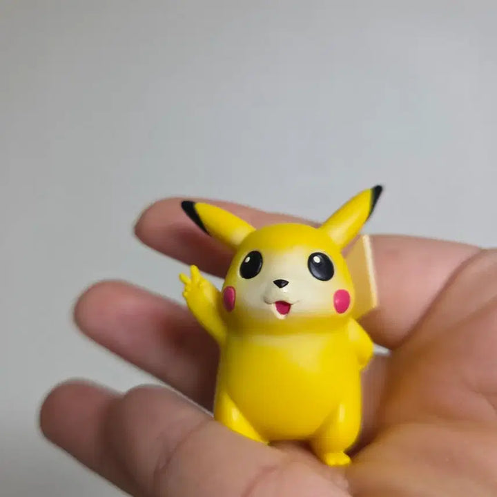 [BUNJANG] Vintage Pokemon Pikachu Figure Doll / 피규어 인형 토이 굿즈 고전 만화 소품 빈티지 소품 포켓몬스터 피카츄